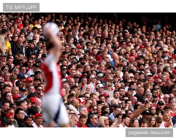 马克·特拉维斯闪耀英超，新星崛起重塑球队战术风格