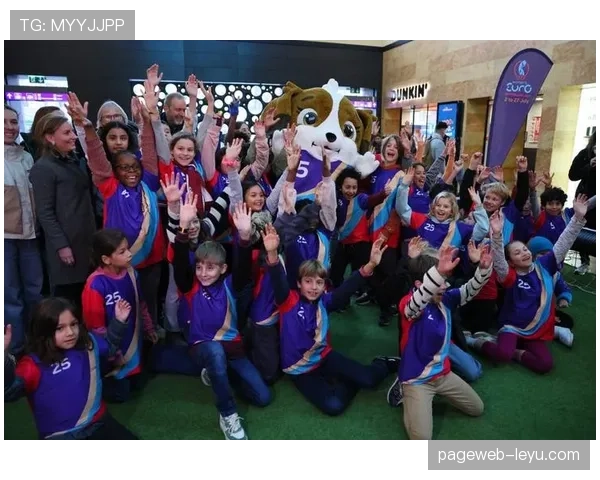 2024欧洲杯吉祥物正式揭晓,全新形象传递团结与激情 2024欧洲杯吉祥物正式揭晓,全新形象传递团结与激情